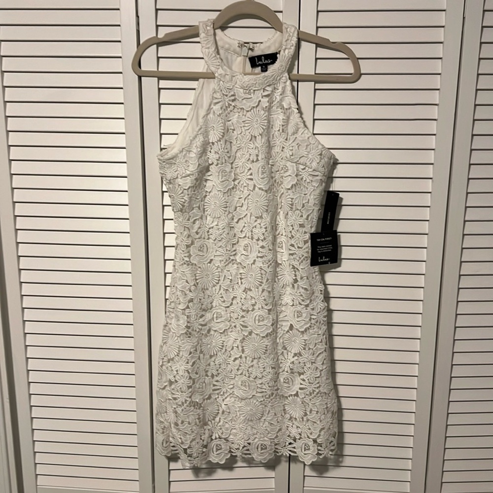 Sleeveless lace Lulus dress NWT, size S